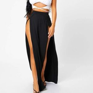 Split thigh skirt
